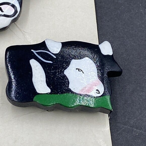 Vintage Set of 6 Cow Button Covers Black White Pink Wood NEW Funny - Picture 7 of 14